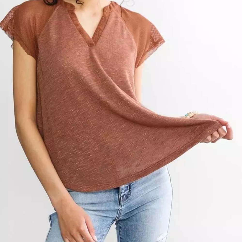 2/$30‎ Lady's BKE Lightweight Summer top (#308)